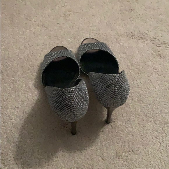 Shoes - Picture 3 of 4